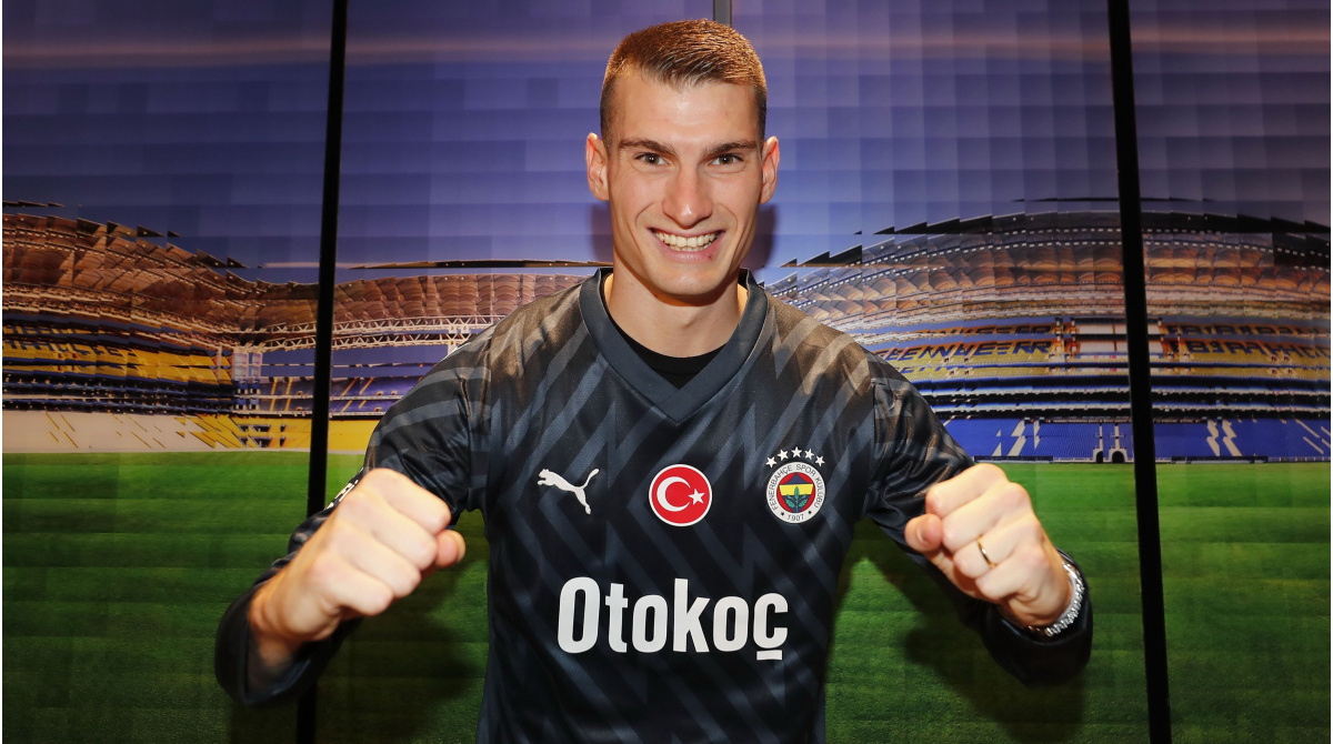 Official, confirmed. Fenerbahçe sign new goalkeeper Dominik Livaković  - Bóng Đá