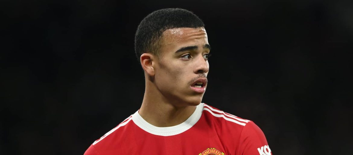 Simon Jones: Manchester United want to bring in a forward on loan to replace Mason Greenwood - Bóng Đá