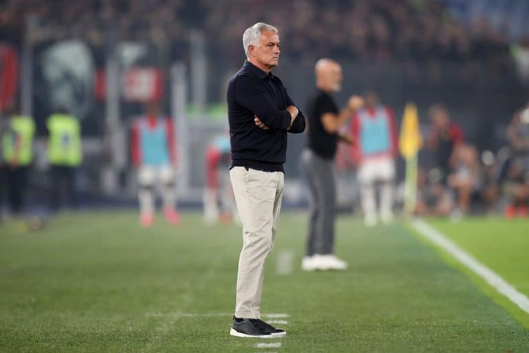 Mourinho refuses to speak to media after Roma defeat - Bóng Đá