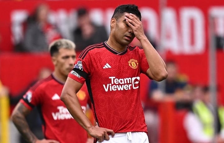 Casemiro sa sút nhanh.