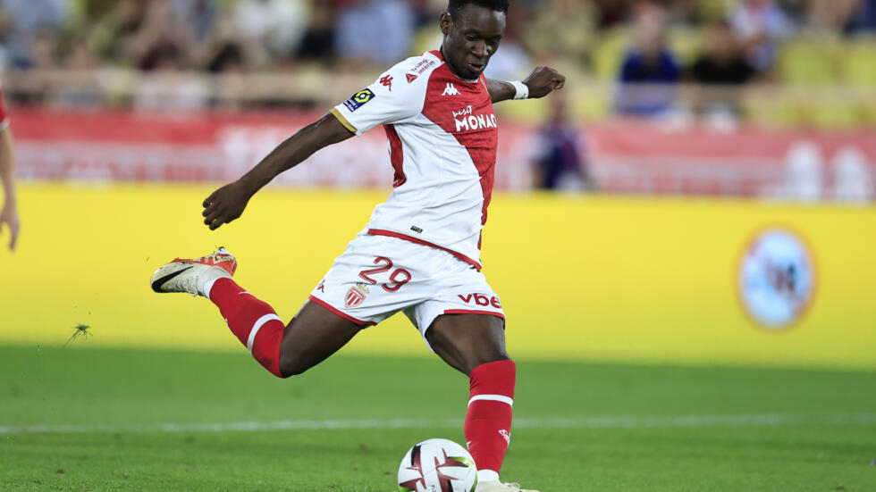 Former Arsenal striker Folarin Balogun has nightmare dull debut for Monaco - Bóng Đá