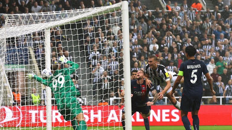 Quá bất lực! Mbappe không kịp hoàn hồn trước Newcastle - Bóng Đá