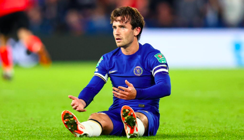 Chelsea defender Ben Chilwell won’t be returning from injury until the start of December at the earliest. - Bóng Đá