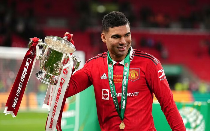 Casemiro: Hugely-damaging Man Utd ‘regret’ claims emerge as major U-turn sees Ten Hag target £61m replacement - Bóng Đá