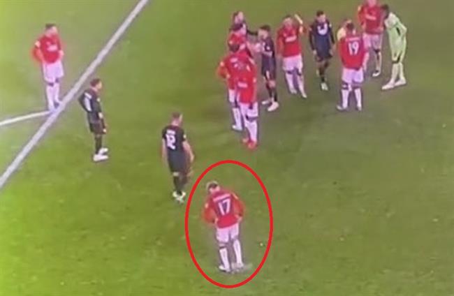 Copenhagen manager Jacob Neestrup has said that Manchester United star Alejandro Garnacho should have been sent off following an incident before the penalty. - Bóng Đá
