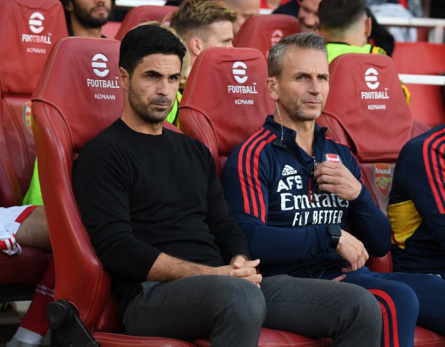 Ajax target Arsenal assistant manager after missing out on Manchester United coach - Bóng Đá