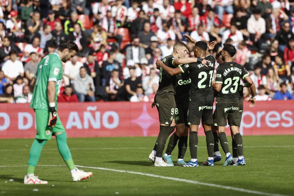 Girona độc chiếm đỉnh bảng La Liga, bỏ xa Real 5 điểm - Bóng Đá