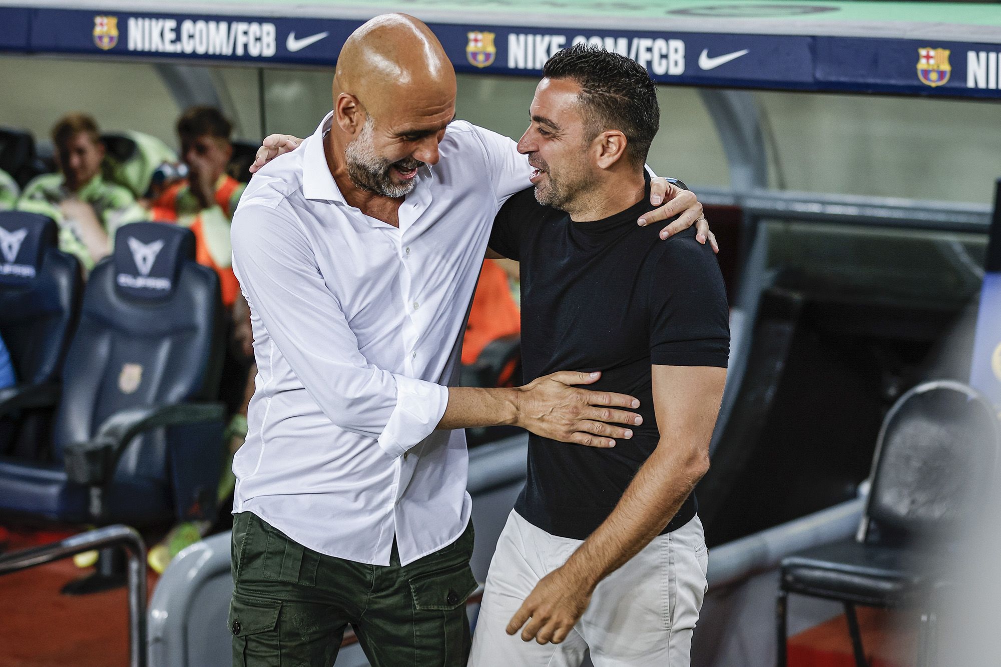 Barcelona star compares Xavi and Pep Guardiola as not being too different - Bóng Đá