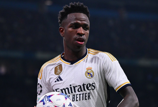 Romano: Real Madrid expect Vinicius Jr to be out for at least 2 months - Bóng Đá