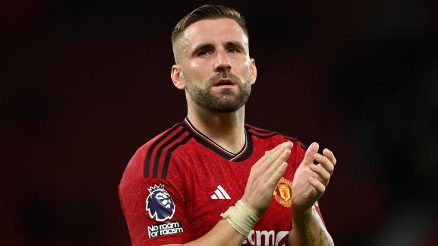 Shaw tái xuất giúp Man Utd giải phóng 2 cỗ máy tấn công | Bóng Đá