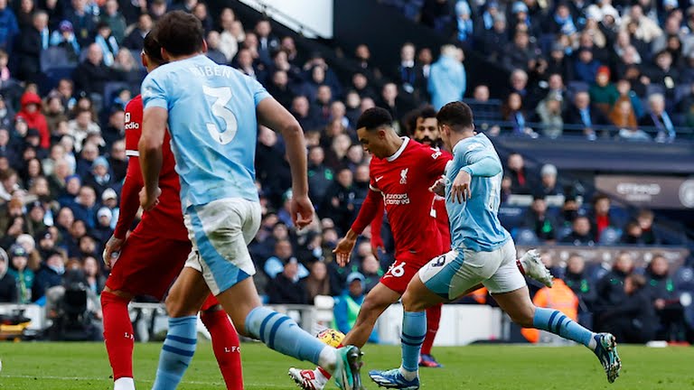 Aguero gây chú ý trong ngày Man City hòa Liverpool 1-1 - Bóng Đá