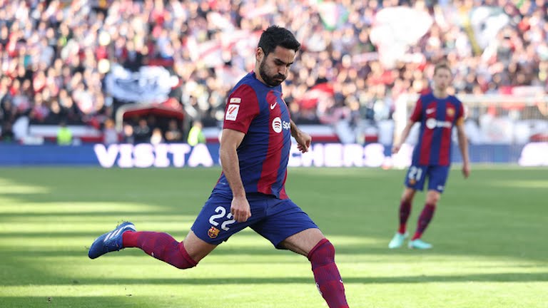 Barca thoát thua hú vía, nguy cơ bị bỏ xa ở La Liga - Bóng Đá