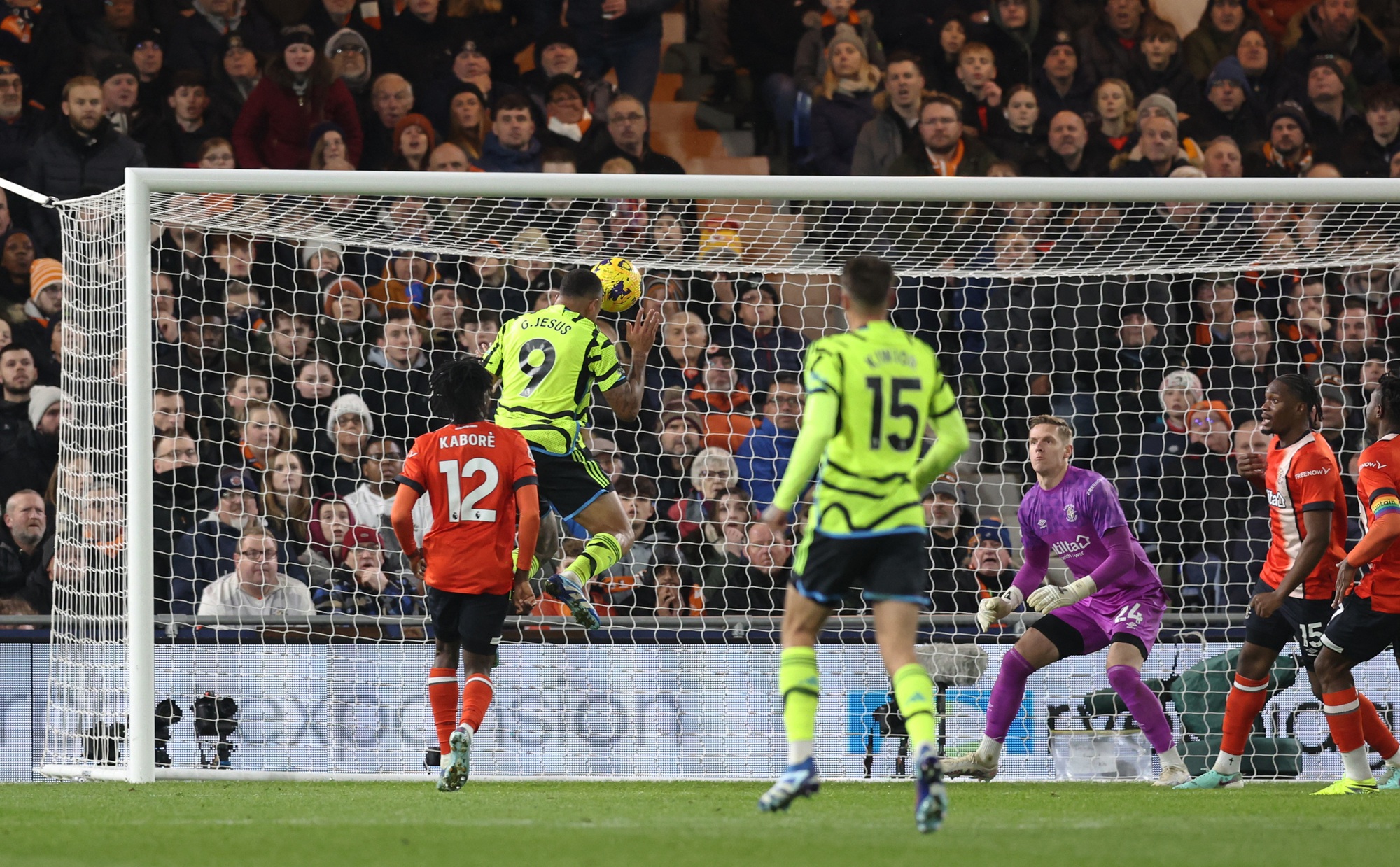 Jesus đóng góp vào 3/4 bàn của Arsenal.
