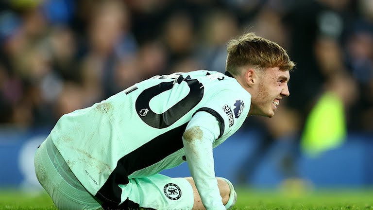 Chelsea liên tiếp thất bại khi công không hiệu quả, còn thủ thì mắc nhiều sai lầm.