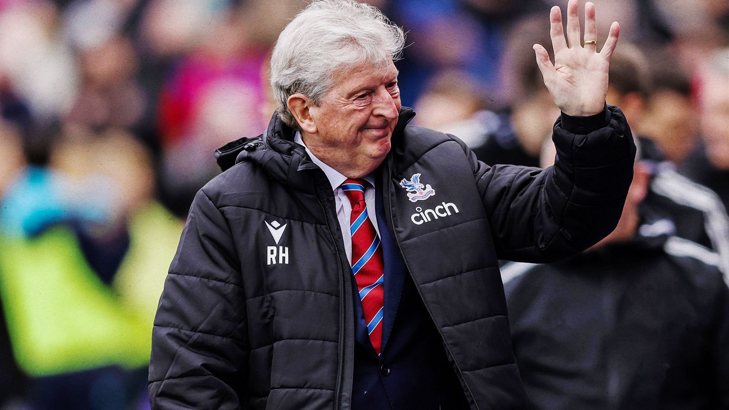 Official: Roy Hodgson - Bóng Đá