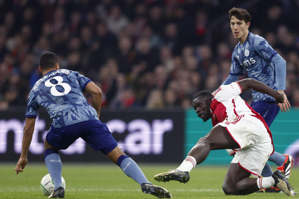 Unai Emery issues Pau Torres injury update after half-time substitution vs Ajax - Bóng Đá