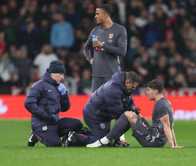 John Stones fears he will miss Manchester City clash with Arsenal due to injury - Bóng Đá