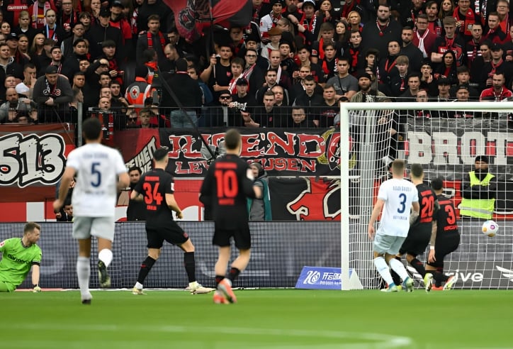 Thua sốc, Bayer Leverkusen lần đầu gục ngã mùa này - Bóng Đá