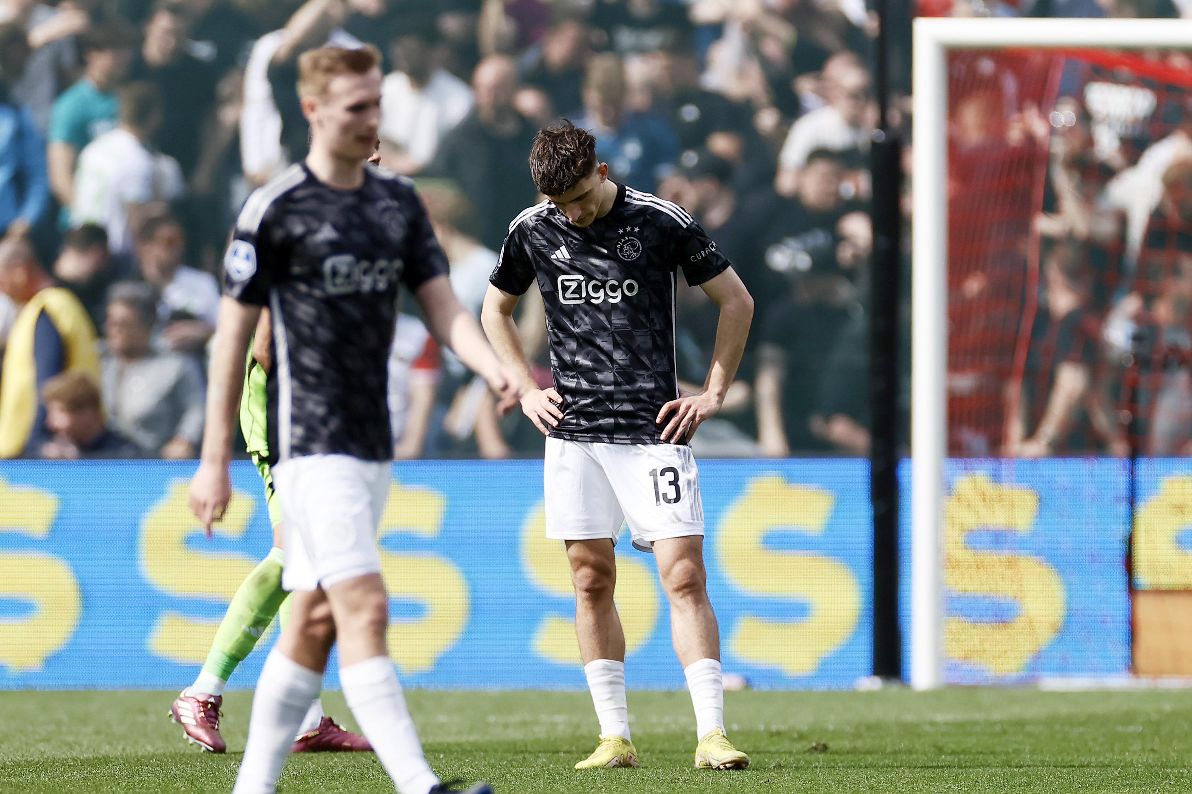 Ác mộng cho Ajax, thua trận sỉ nhục nhất lịch sử - Bóng Đá