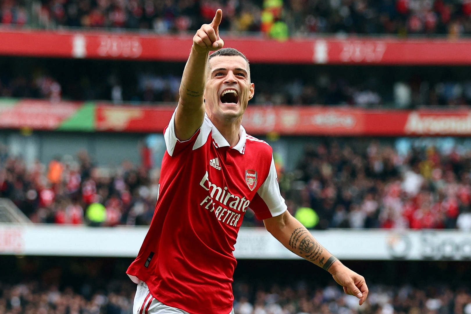 Granit Xhaka khiến Arsenal tiếc nuối - Bóng Đá