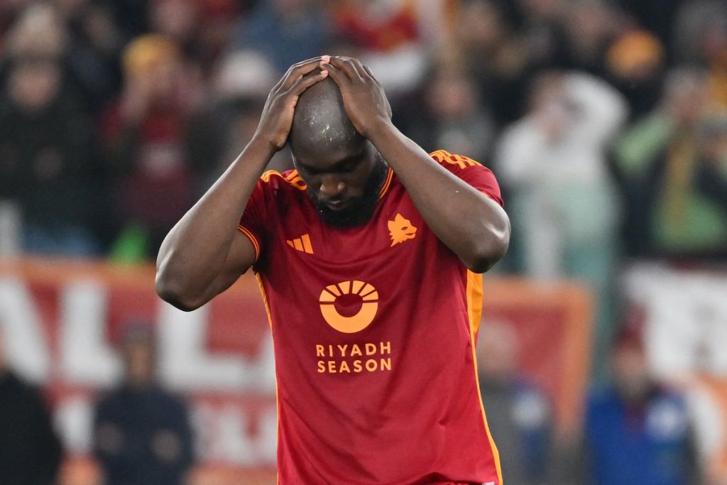 Romelu Lukaku suffered a muscle injury - Bóng Đá