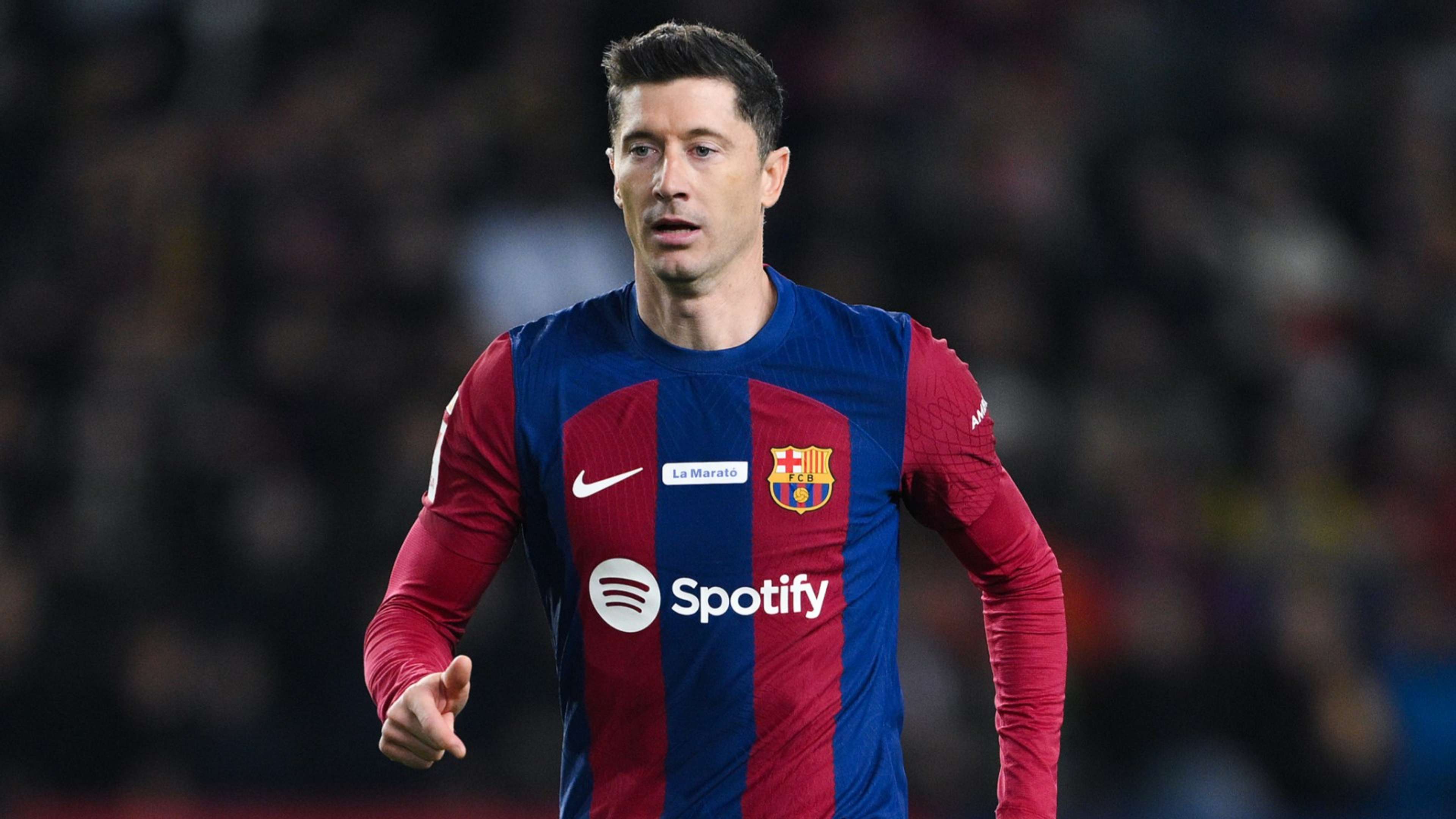 Lewandowski chốt xong tương lai với Barcelona - Bóng Đá