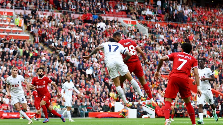  Mohamed Salah equals Wayne Rooney record as Liverpool beat Tottenham - Bóng Đá