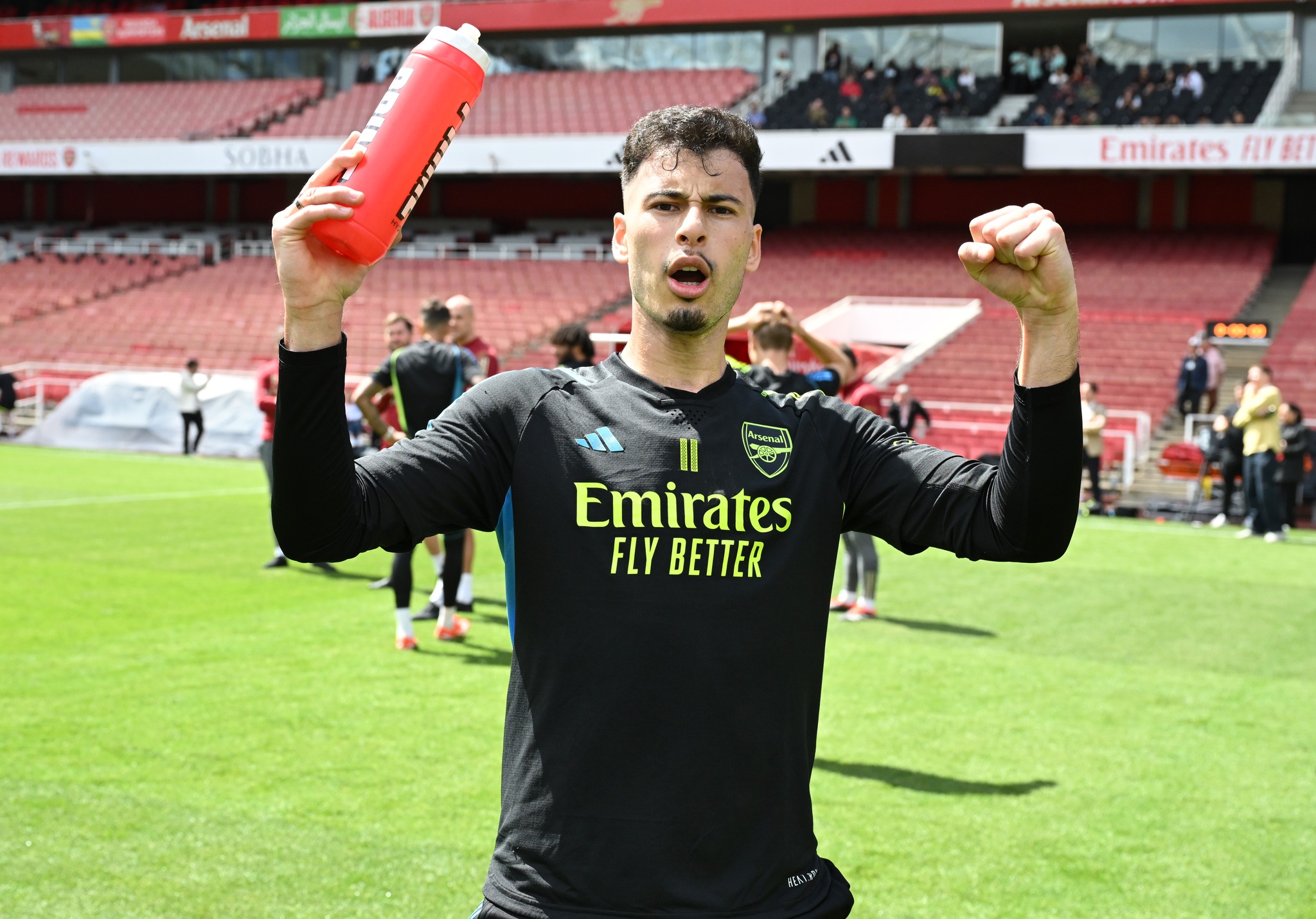 The training session was so special, Arsenal confidently lifted the trophy on Sunday - Football