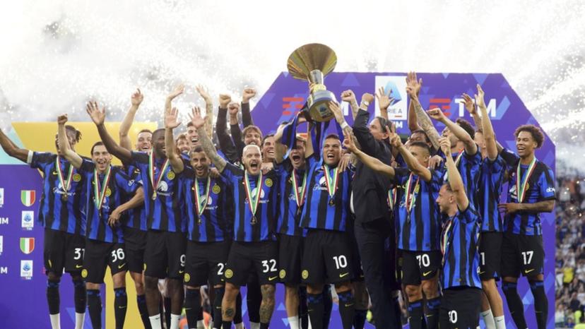 Inter Milan ăn mừng chức vô địch - Bóng Đá