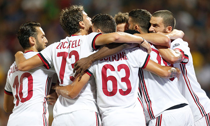 Crotone 0 - 3 AC Milan: Định đoạt từ đầu trận - Bóng Đá