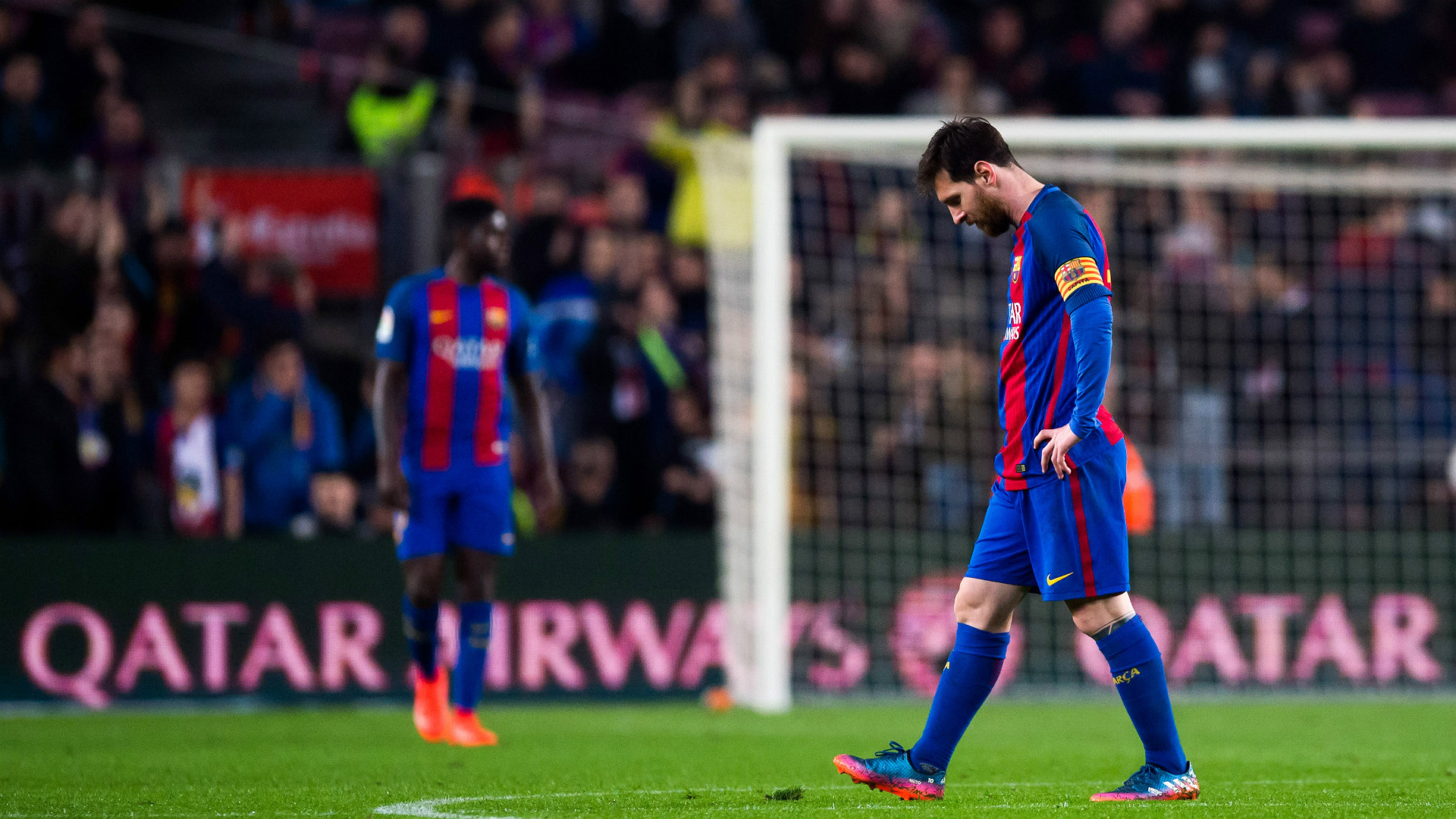 Messi có mức giải phóng hợp đồng chưa bằng một phần ba CR7 - Bóng Đá