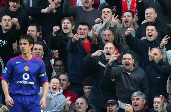 Liverpool - Man Utd: Khi hận thù không bắt đầu từ bóng đá - Bóng Đá