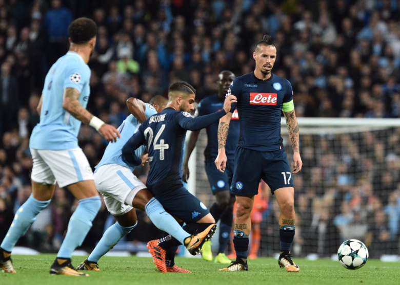 Ra đòn chớp nhoáng, Man City hạ knock- out 