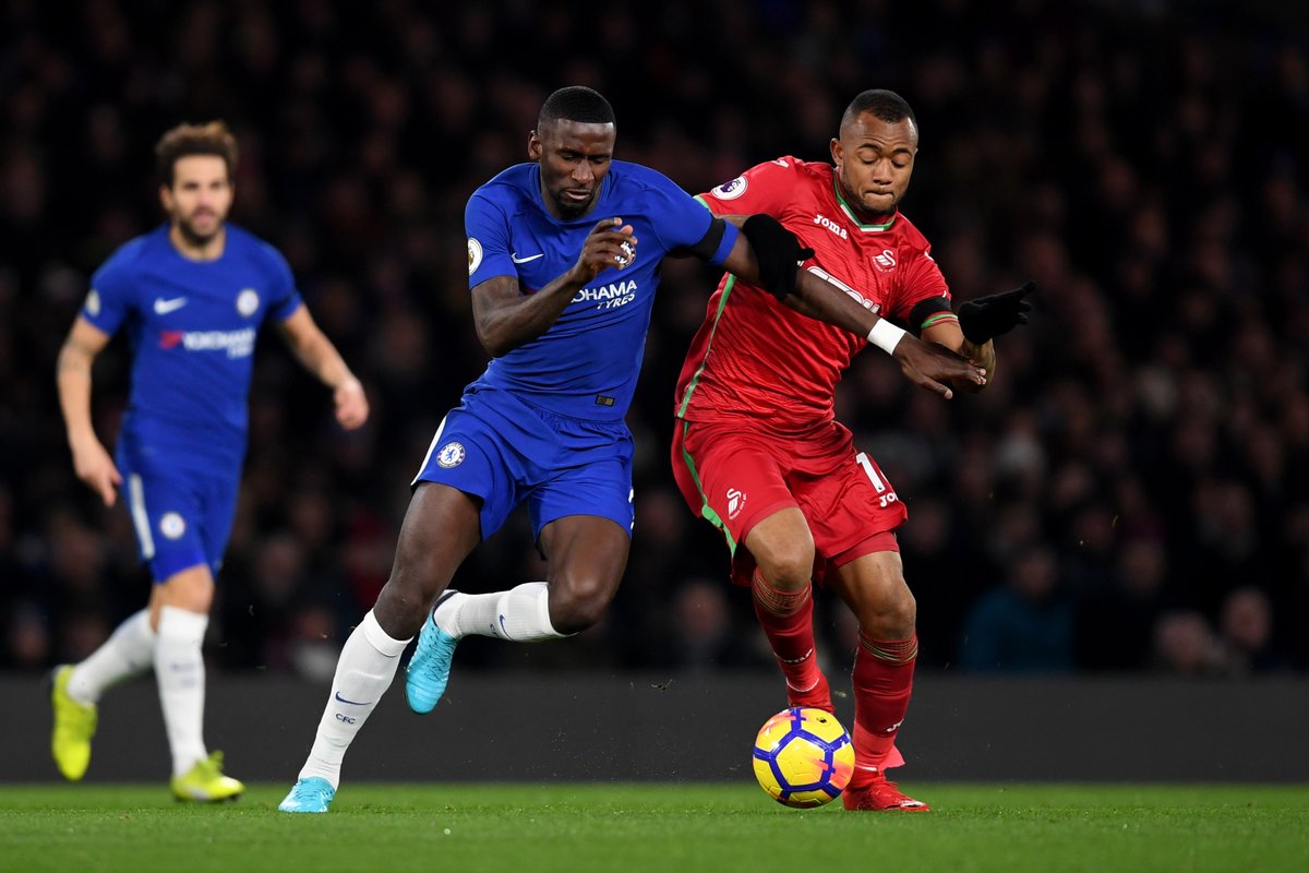 TRỰC TIẾP Chelsea 0-0 Swansea: Tấn công dồn dập - Bóng Đá