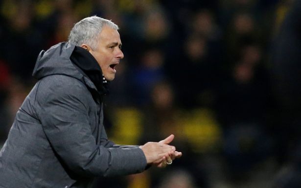 Ảnh bài viết Mourinho giận run khi MU suýt bị gỡ 3-3