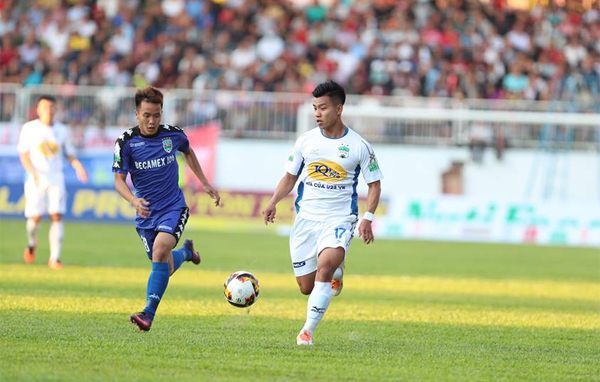 TRỰC TIẾP Vòng 1 V-League 2018: HAGL ăn miếng trả miếng, Quảng Nam FC phung phí cơ hội - Bóng Đá
