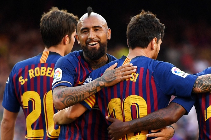 Lionel Messi tuyên bố sốc về tân binh 18 triệu euro của Barcelona (Vidal) - Bóng Đá