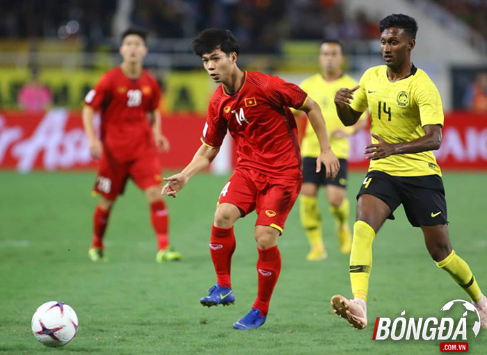 TRỰC TIẾP ĐT Việt Nam 0-0 ĐT Malaysia: Chủ nhà nhập cuộc hưng phấn - Bóng Đá