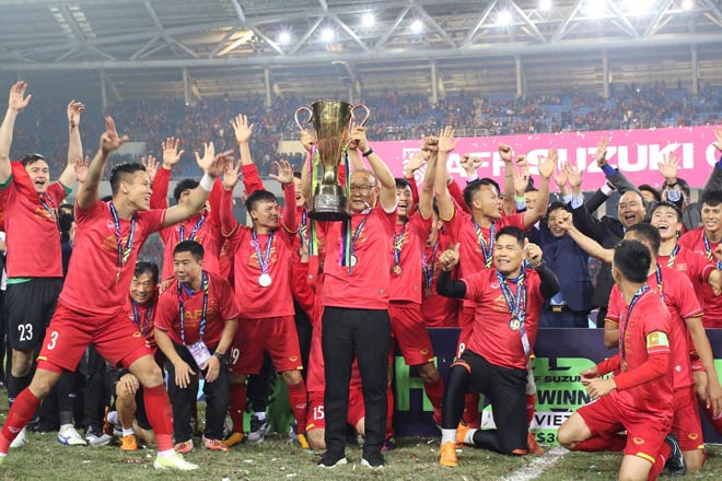 Các CLB V-League trước Tết Nguyên Đán: Chỉ mong đừng nợ lương  - Bóng Đá