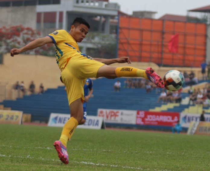 Dư âm vòng 8 V-League 2019: Hà Nội chết hụt ở Gò Đậu, HAGL thắng dễ - Bóng Đá