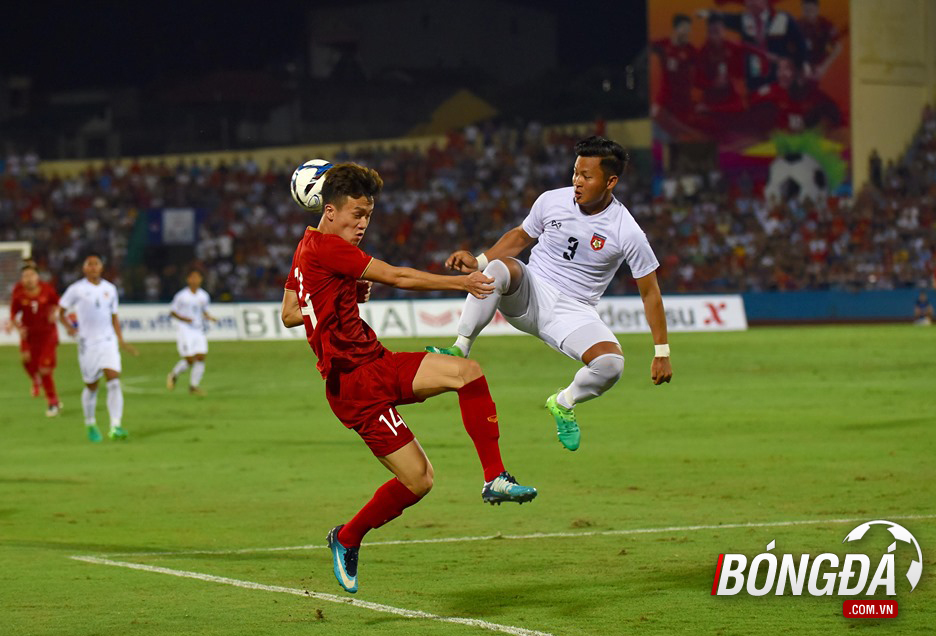 TRỰC TIẾP U23 Việt Nam 0-0 U23 Myanmar (Hiệp 1): Hoàng Đức đá phạt nguy hiểm - Bóng Đá