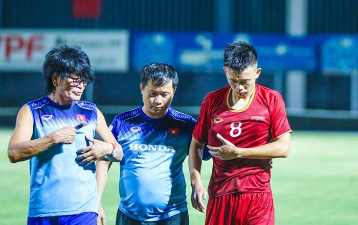 Sao HAGL dính chấn thương nặng sau trận đấu với U18 Việt Nam - Bóng Đá