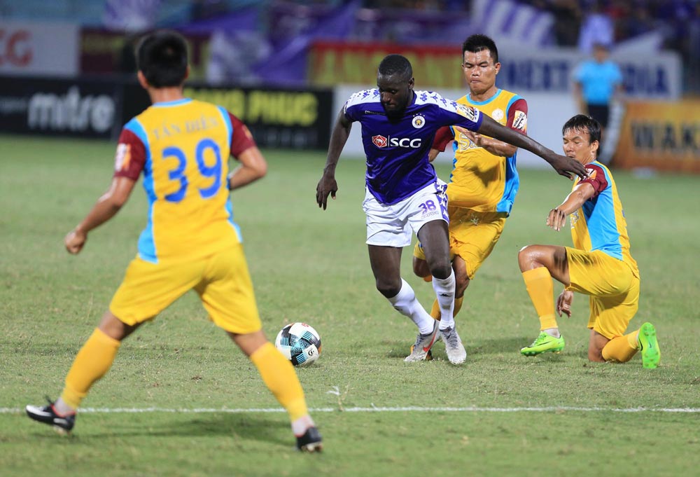5 điểm nhấn vòng 15 V-League 2019: HAGL lâm nguy, Hà Nội đánh rơi chiến thắng - Bóng Đá