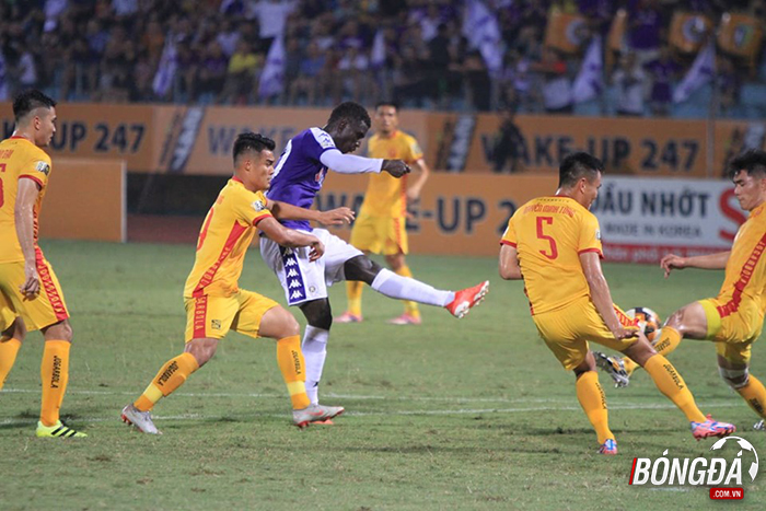 TRỰC TIẾP CLB Hà Nội 0-0 CLB Thanh Hoá (Hiệp 1): Omar có cơ hội đầu tiên - Bóng Đá