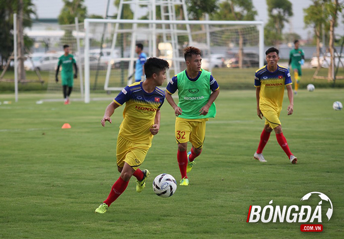 TRỰC TIẾP U22 Việt Nam vs Kitchee SC: Đội hình dự kiến - Bóng Đá