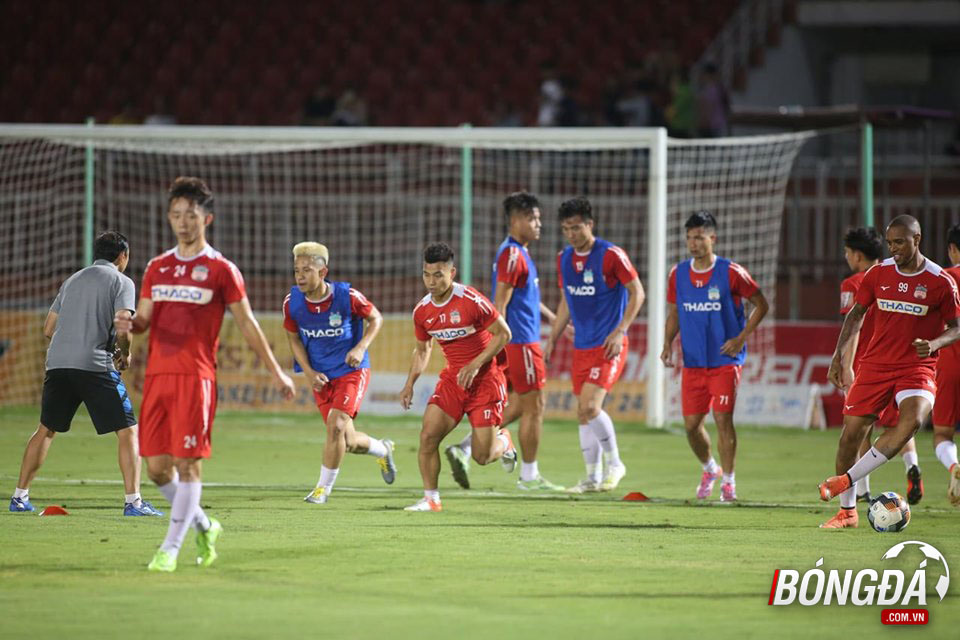 TRỰC TIẾP Sài Gòn FC vs HAGL: Xuân Trường, Văn Toàn đá chính - Bóng Đá