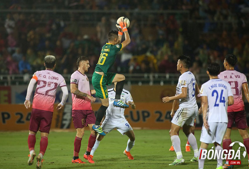 TRỰC TIẾP Sài Gòn FC 2-1 HAGL (Hiệp 2): Silveira đưa chủ nhà vượt lên - Bóng Đá
