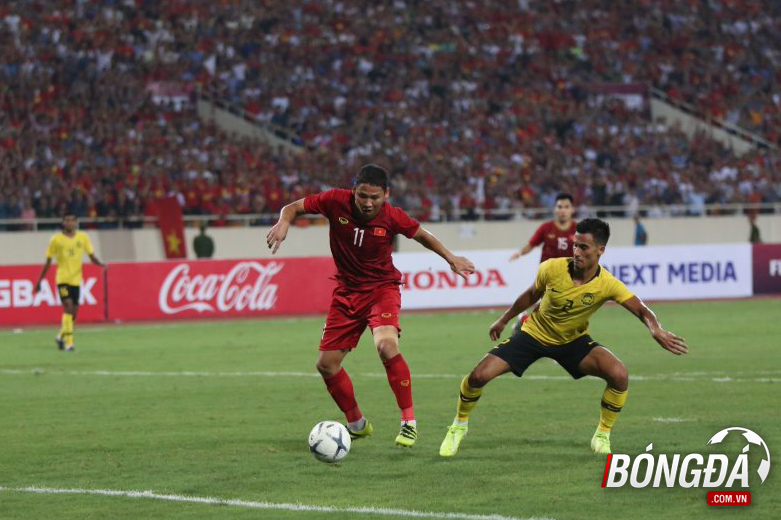 TRỰC TIẾP Việt Nam 1-0 Malaysia (Hiệp 2): Anh Đức bỏ lỡ cơ hội mười mươi - Bóng Đá