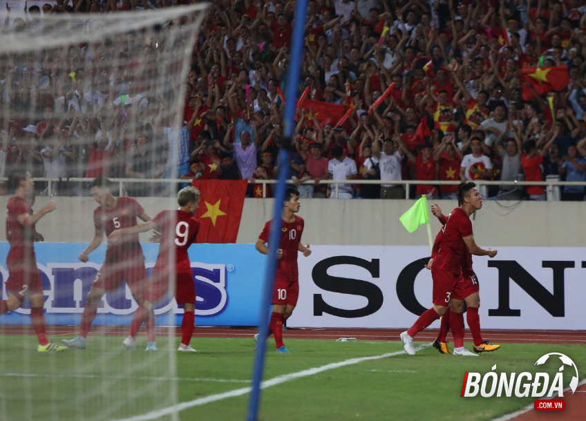 TRỰC TIẾP Việt Nam 1-0 Malaysia (Hiệp 1): Quang Hải mở tỷ số - Bóng Đá