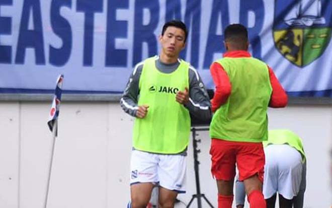 Đoàn Văn Hậu ngồi dự bị trong ngày Heerenveen vào nhóm dự Europa League - Bóng Đá